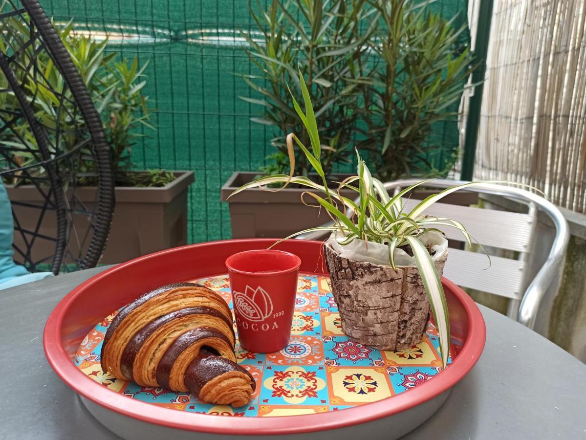Apartment Cosy, Grand Privatif Et Parking Privee Centre