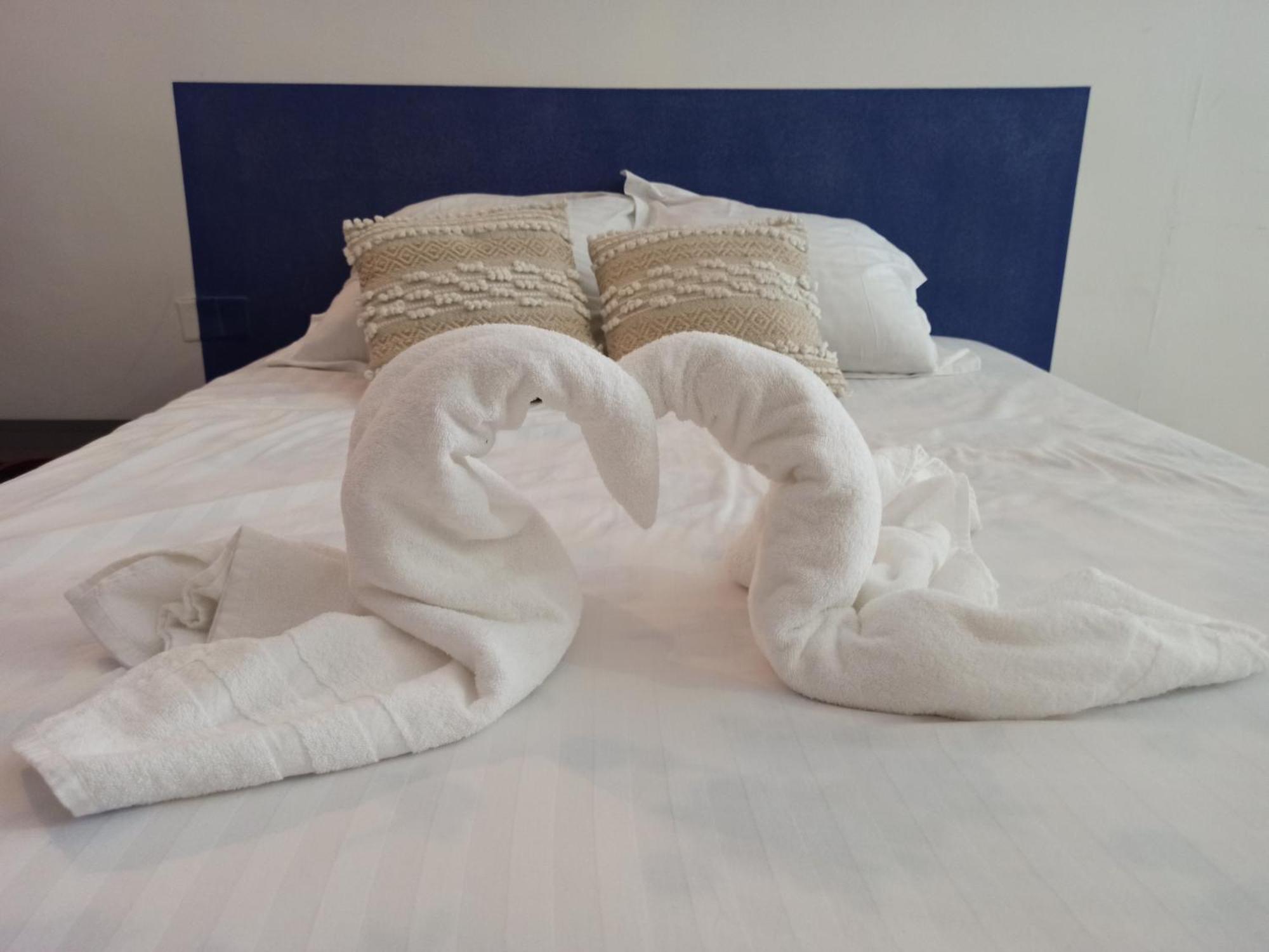 Cosy, Grand Privatif Et Parking Privee Centre Menton