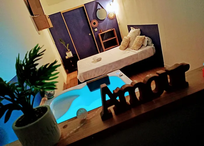 Studio Cosy, Grand Spa Privatif Et Parking Privee Centre Ville Menton