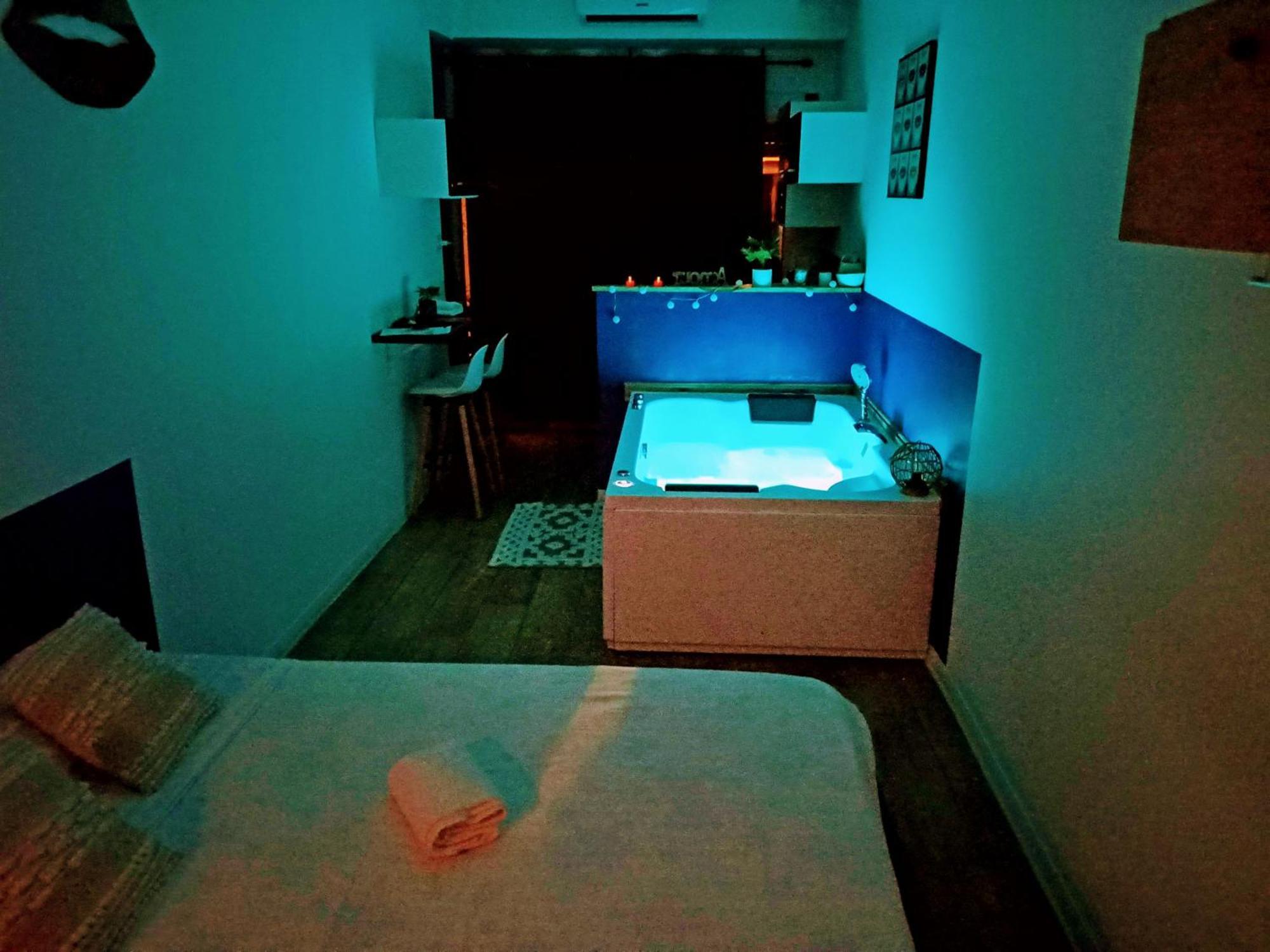 Cosy, Grand Privatif Et Parking Privee Centre Apartment