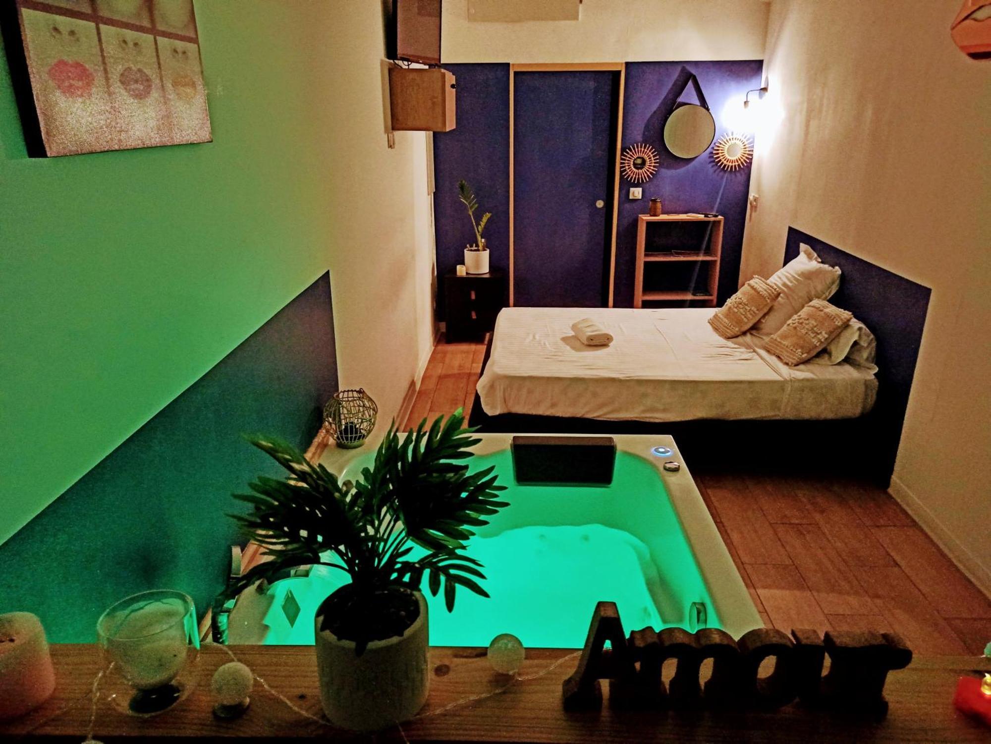 Appartement Cosy, Grand Privatif Et Parking Privee Centre